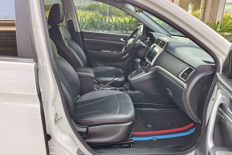 Haval M6 2018 car image #28