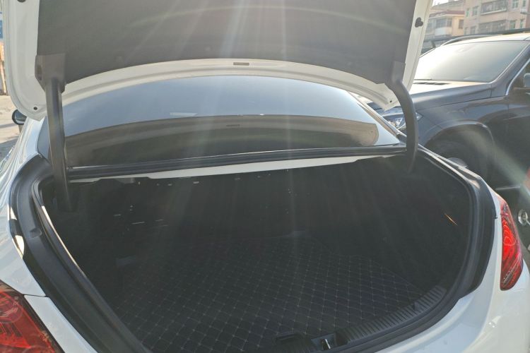 Mercedes-Benz C Class 2021 car image #28