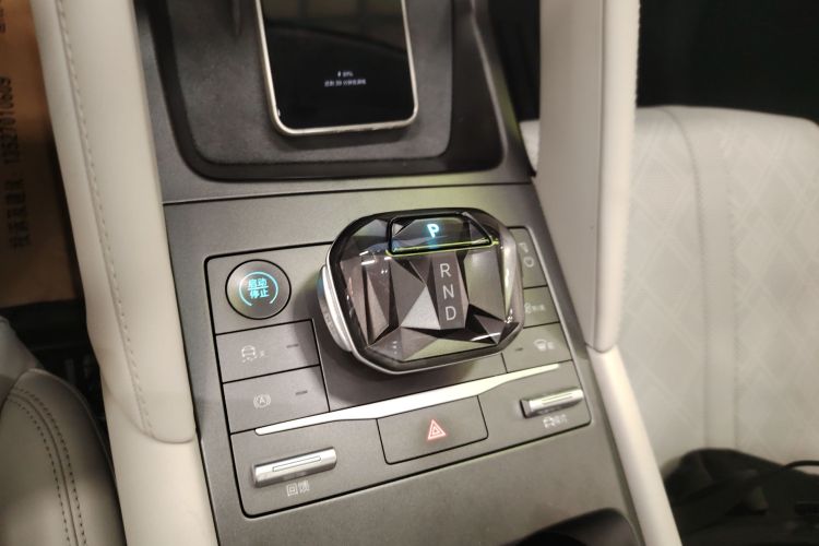 BYD YuanUP 2024 #28 BYD YuanUP 2024 car image #28