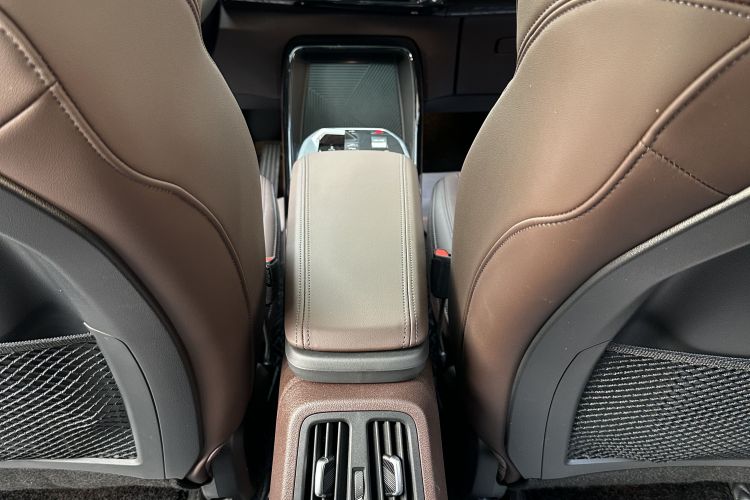 BMW iX1 2024 صورة سيارة #28