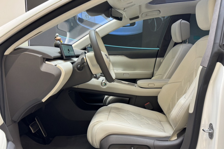 蔚来 蔚来ET7 2024 汽车图片 #28