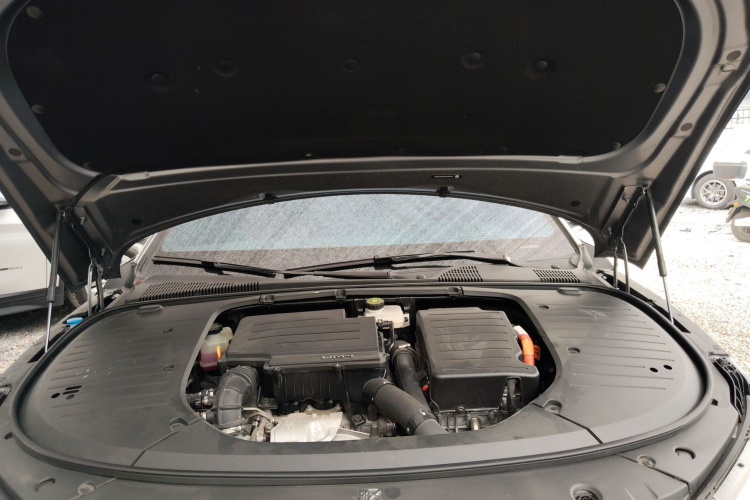 BYD Han 2023 car image #28
