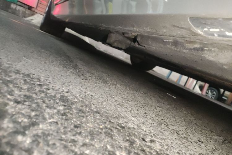 BMW 7 Series 2018 car image #28