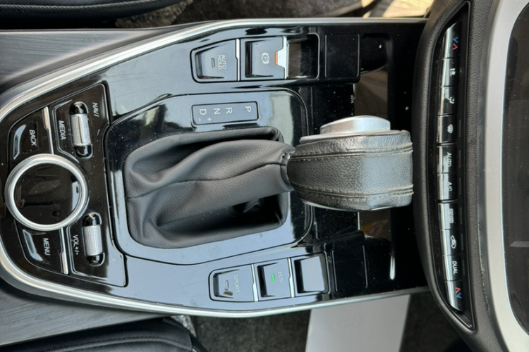 Soueast DX7 2019 car image #28