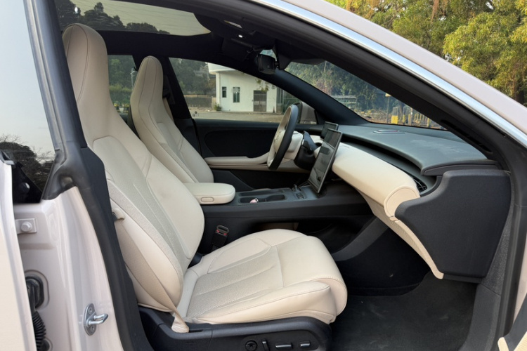 Exceed ET5 2025 immagine di auto #28