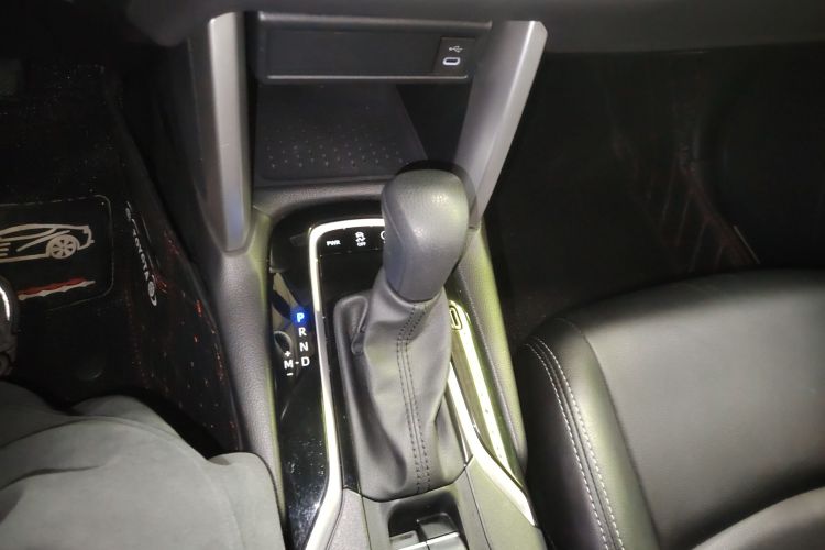 Toyota Frontlander 2023 #28 Toyota Frontlander 2023 immagine di auto #28