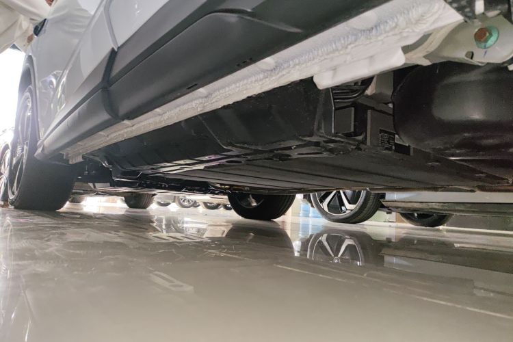 BYD Sea Lion 05 DM-i 2025 image de voiture #28