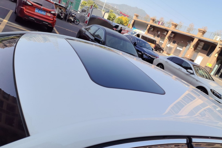 Roewe i5 2023 изображение автомобиля #28