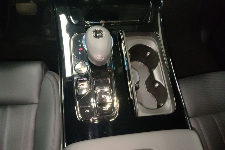 GAC Trumpchi M8 2023 #28 GAC Trumpchi M8 2023 car image #28