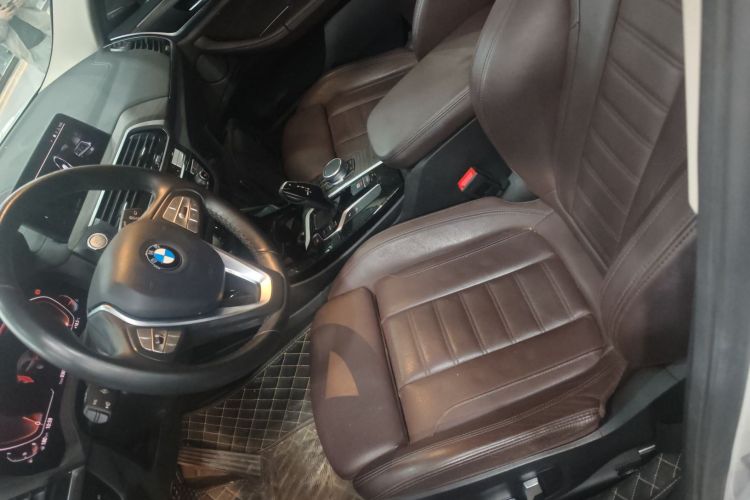 BMW X3 2020 car image #28