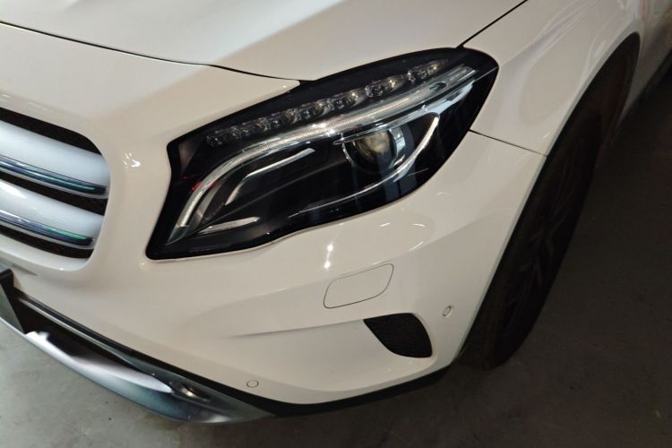 Mercedes-Benz GLA Class 2015 immagine di auto #28