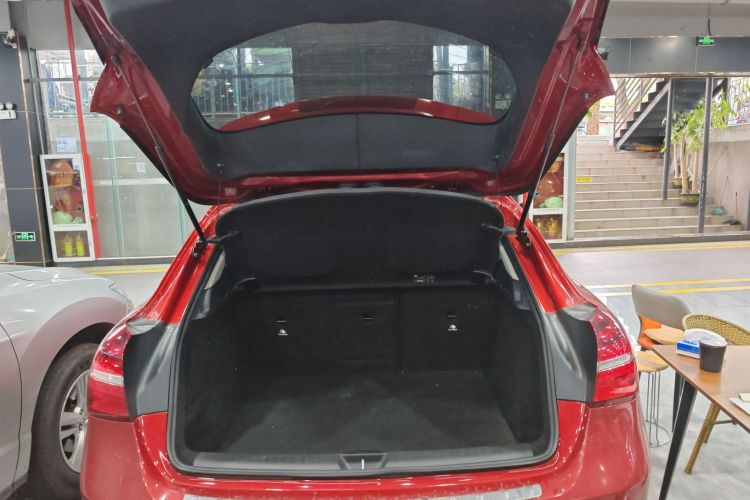 Mercedes-Benz GLA Class 2020 car image #28