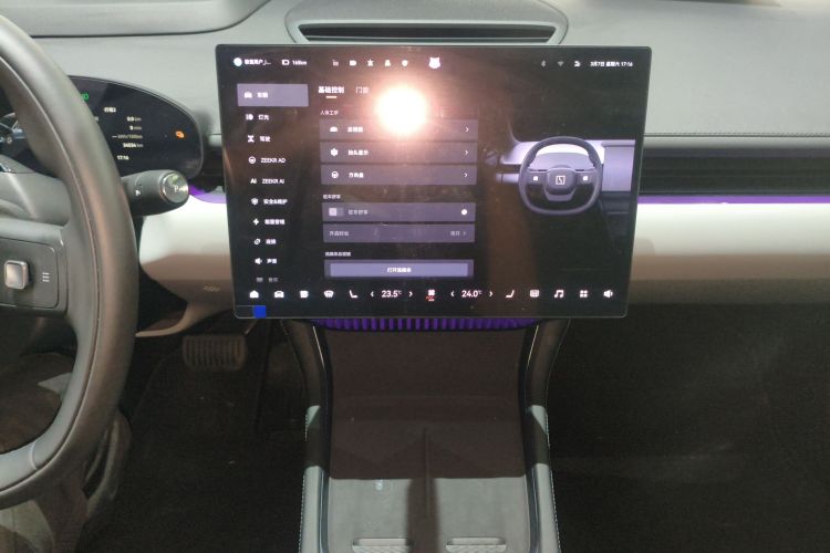 极氪 极氪007 2025 汽车图片 #28