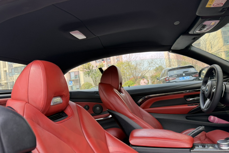 BMW M4 2018 imagem de carro #28