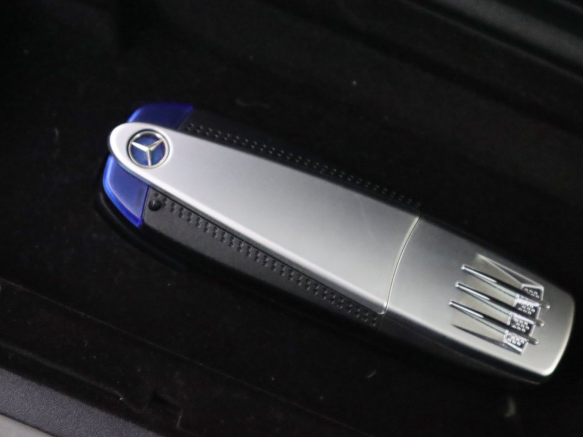 Mercedes-Benz CL Class 2009 car image #28