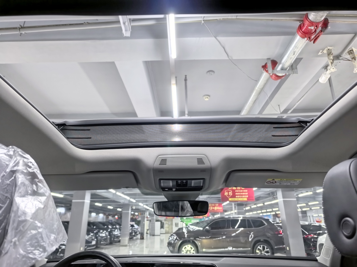 Volkswagen Tavendor 2023 car image #28