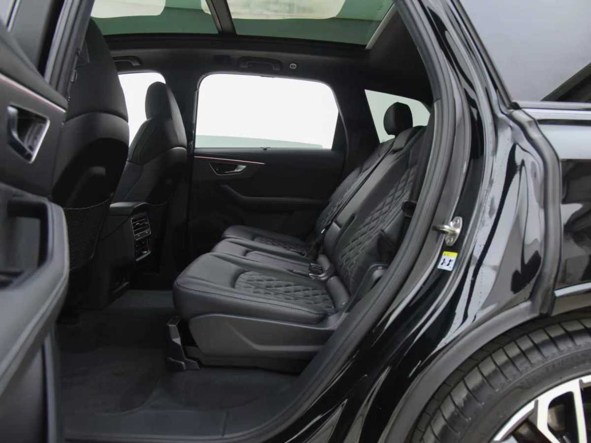 Audi SQ7 2024 #28 Audi SQ7 2024 car image #28