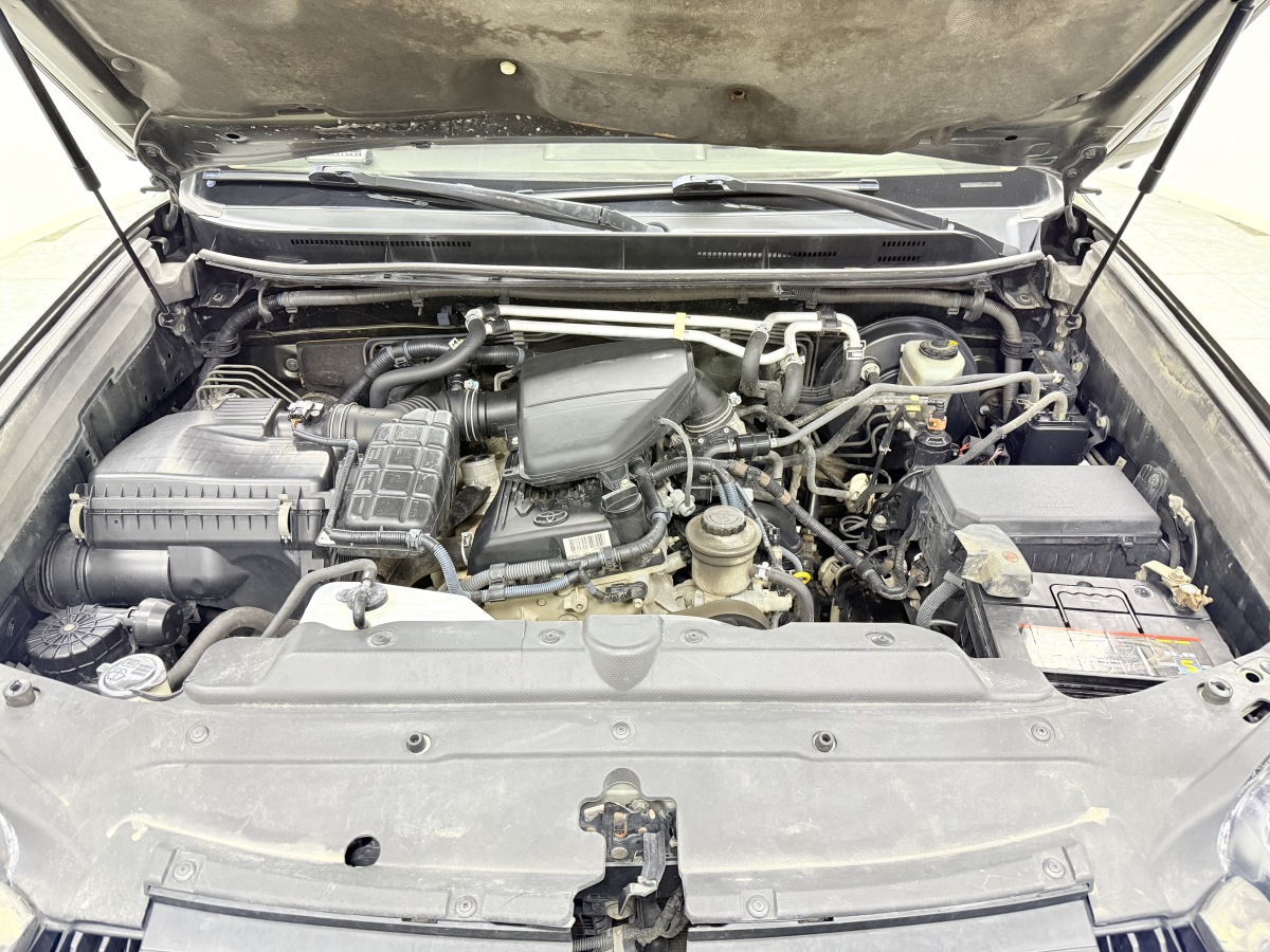 Toyota 2013 car image #28