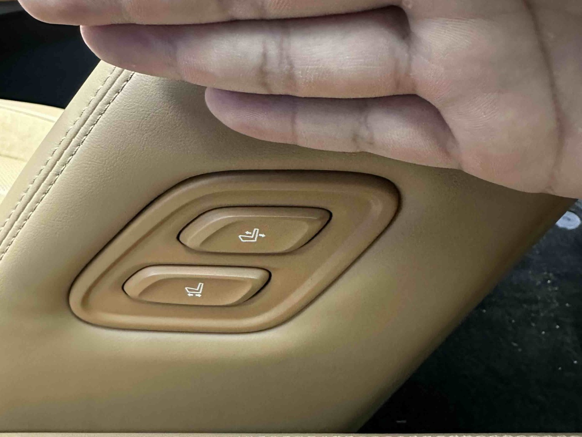 GAC Trumpchi ES9 2023 #28 GAC Trumpchi ES9 2023 car image #28