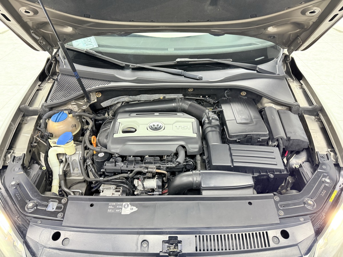 Volkswagen Passat 2012 car image #28