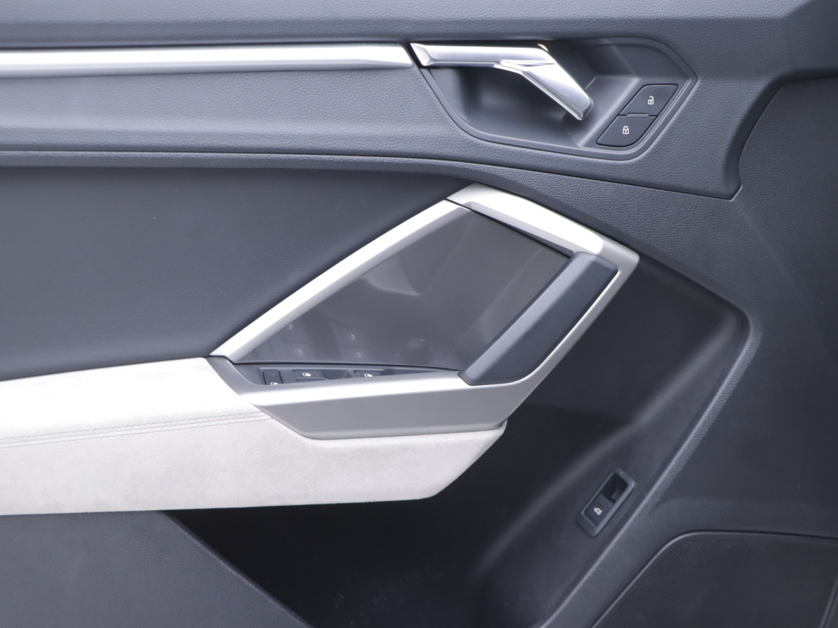 Audi Q3 Sportback 2022 car image #28