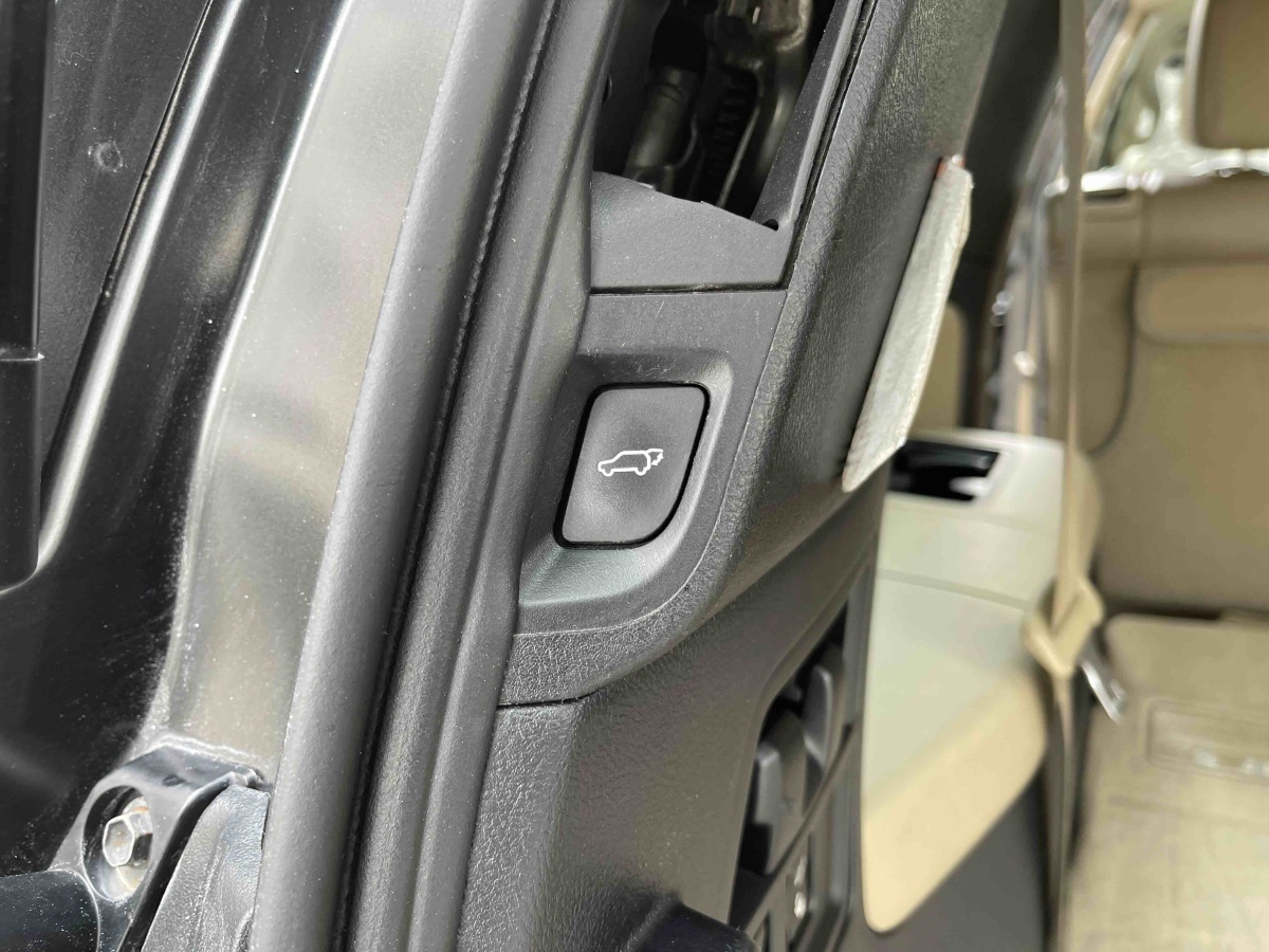 Toyota Sequoia 2015 #28 Toyota Sequoia 2015 immagine di auto #28