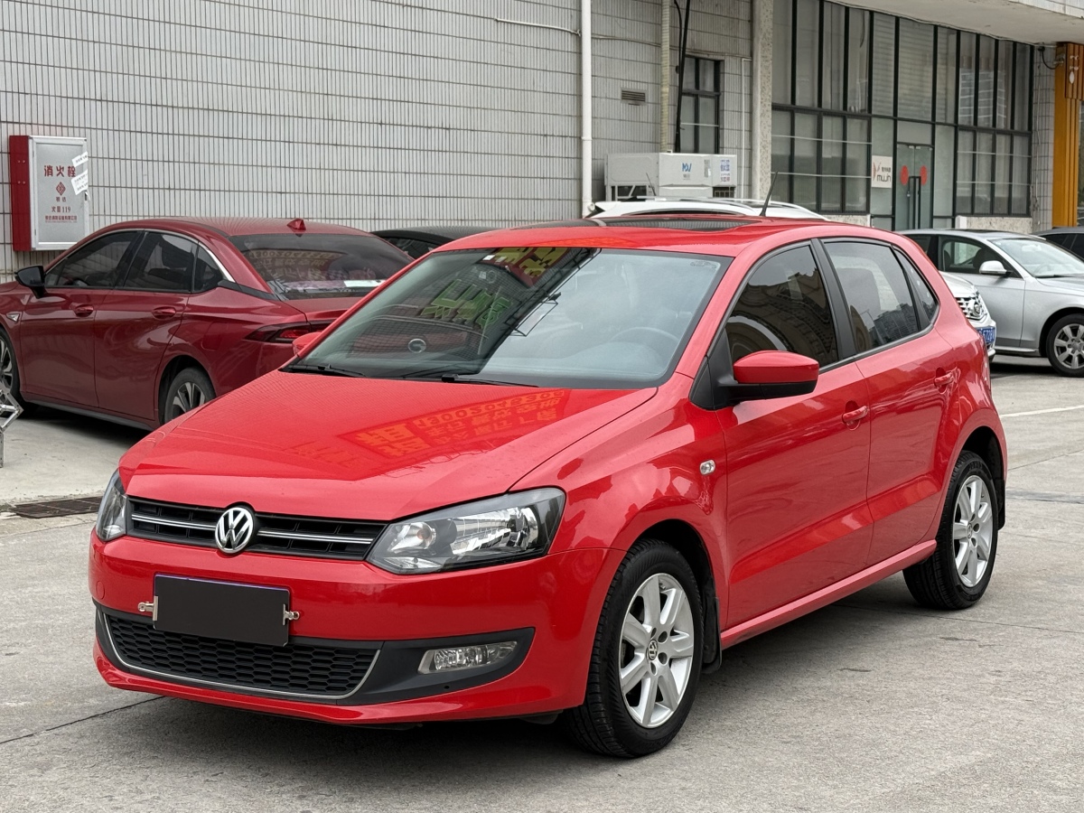 Volkswagen Polo 2011 #28 Volkswagen Polo 2011 car image #28