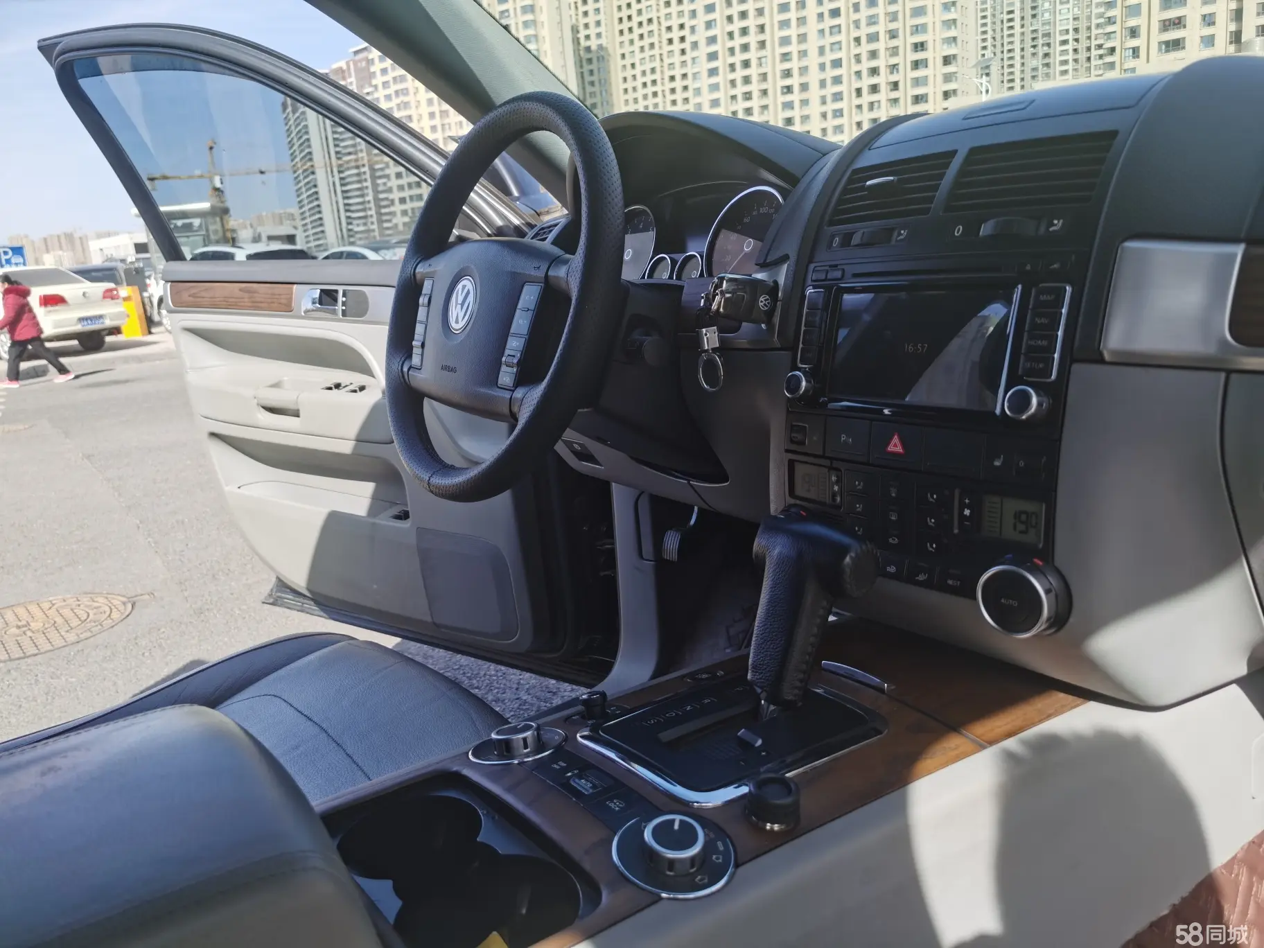 Volkswagen Touareg 2008 car image #28