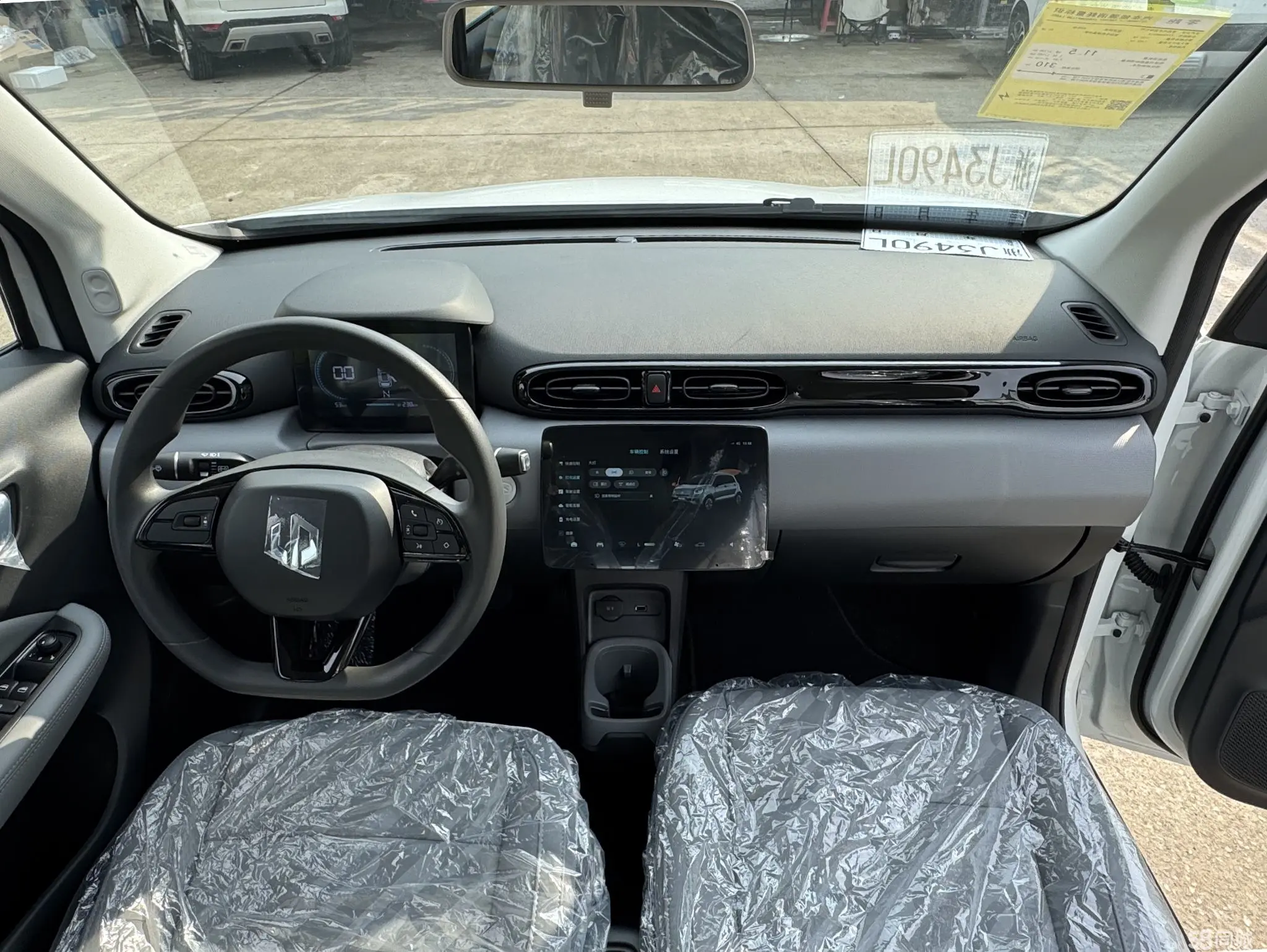 零跑汽车 零跑T03 2025 汽车图片 #28