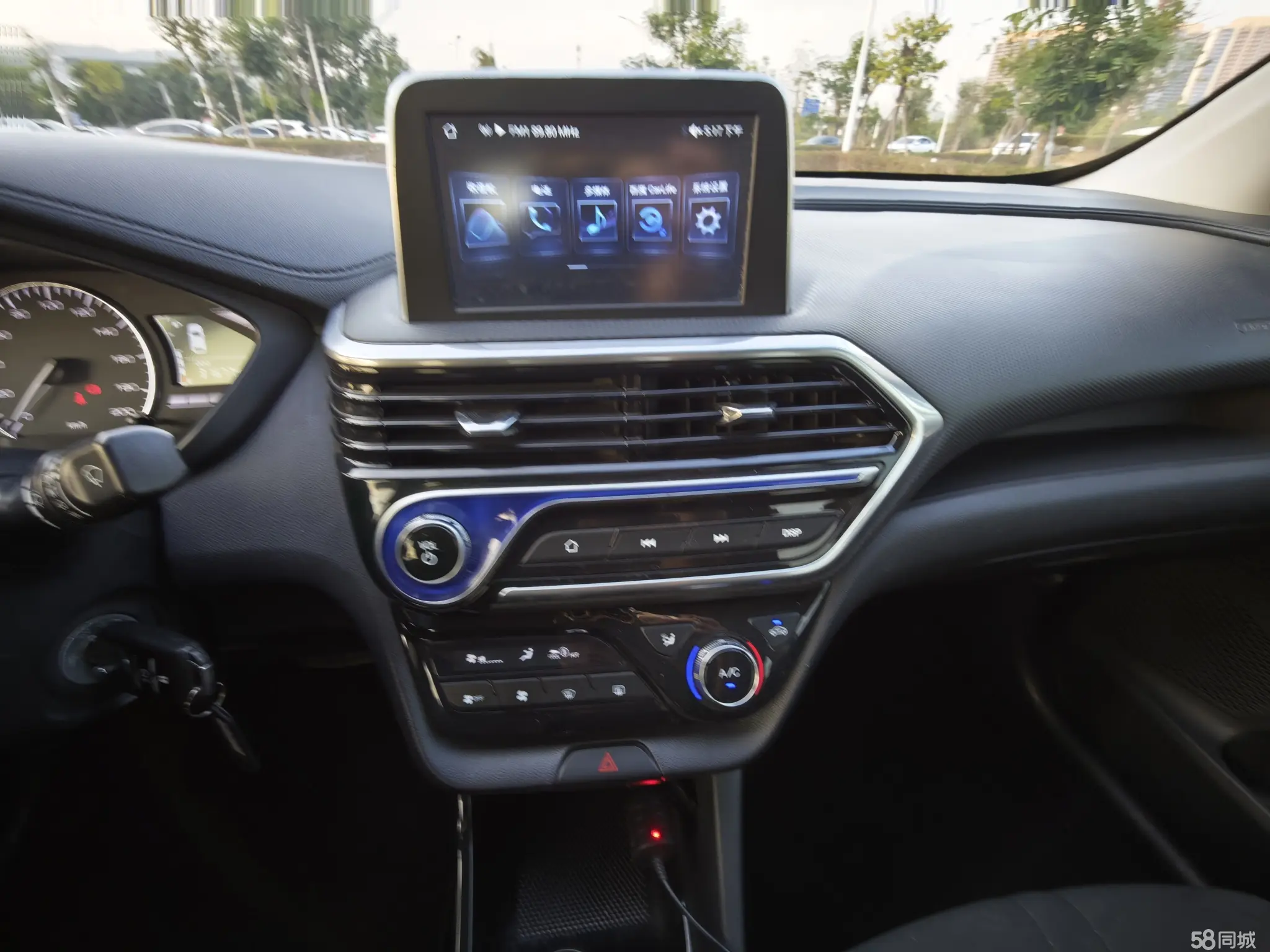 Changan Alsvin 2018 car image #28