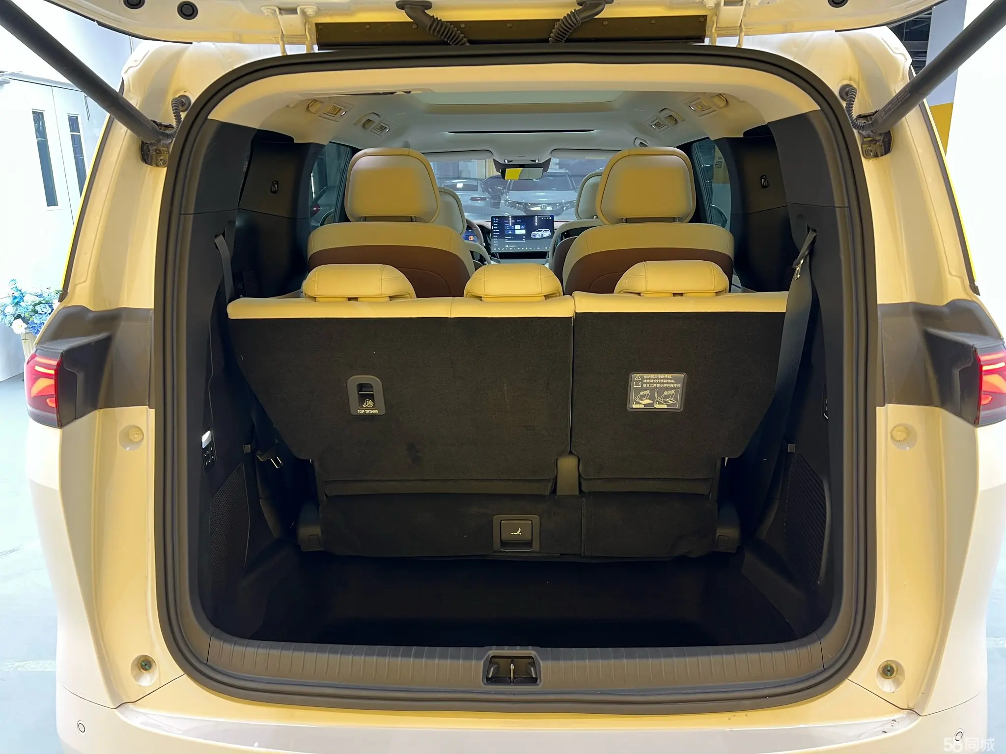 BYD Xia 2025 immagine di auto #28