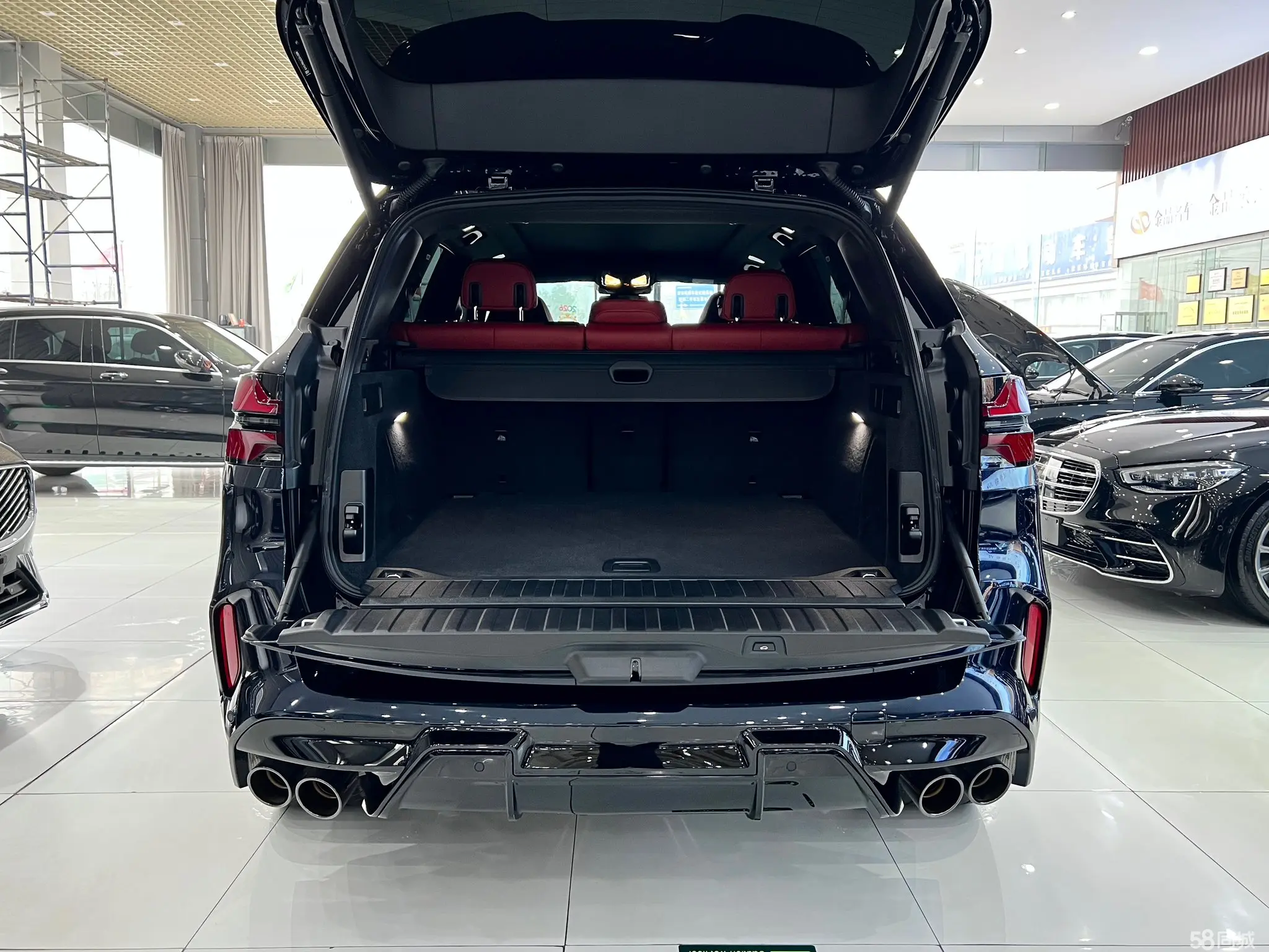 BMW X5 M 2025 car image #28