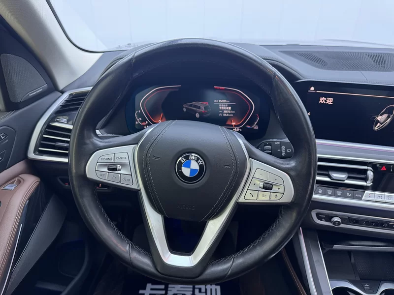 BMW X7 M60i 2021 #28 BMW X7 M60i 2021 car image #28
