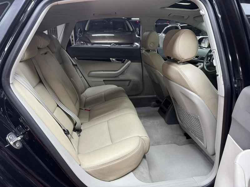 Audi A6 2019 car image #28