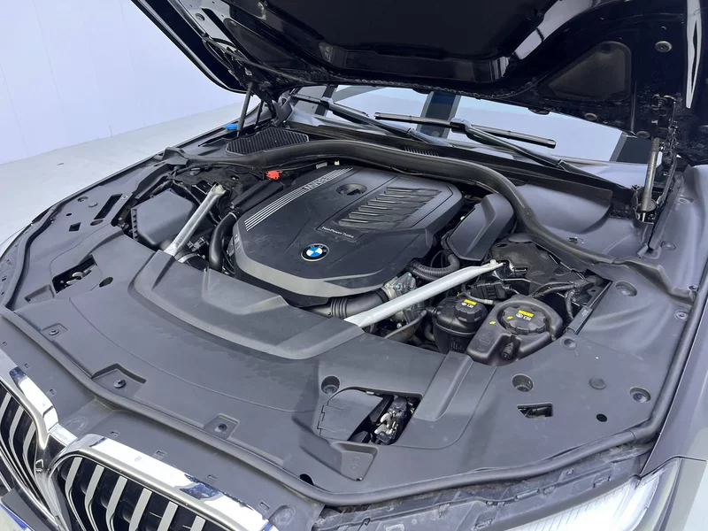 BMW 7 Series New Energy 2021 car image #28