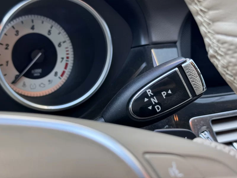 Mercedes-Benz CLS Class 2012 car image #28