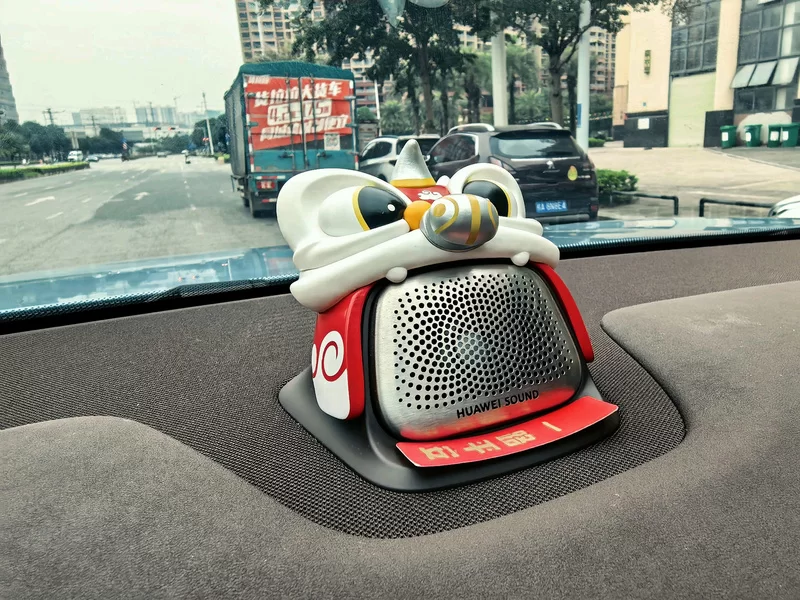 Toyota RAV4 2023 car image #28