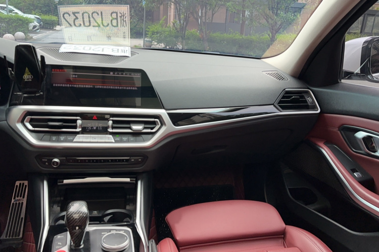 BMW 3 Series 2022 car image #14
