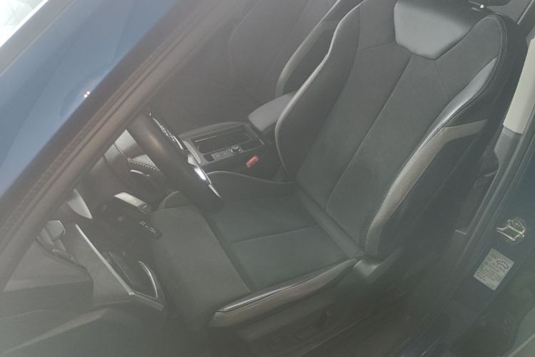 Audi Q3 2020 car image #15