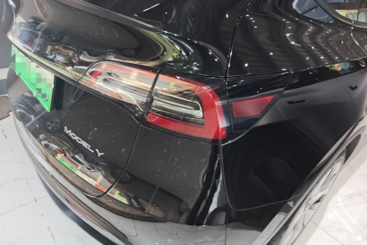Tesla Model Y 2022 #8 Tesla Model Y 2022 car image #8
