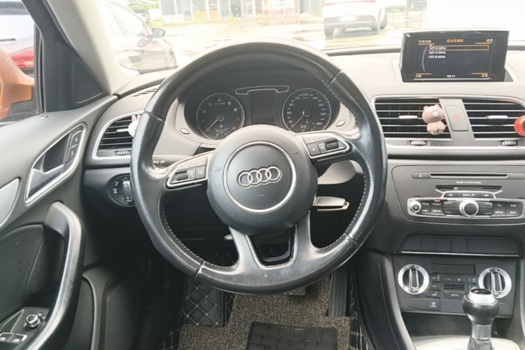 Audi Q3 2015 #12 Audi Q3 2015 car image #12
