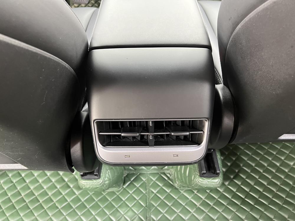 Tesla Model Y 2022 #23 Tesla Model Y 2022 car image #23