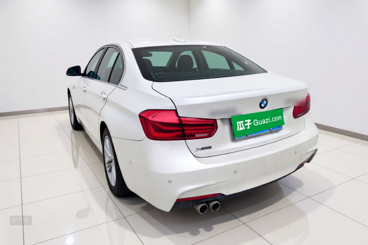 BMW 3 Series 2017 #5 BMW 3 Series 2017 car image #5