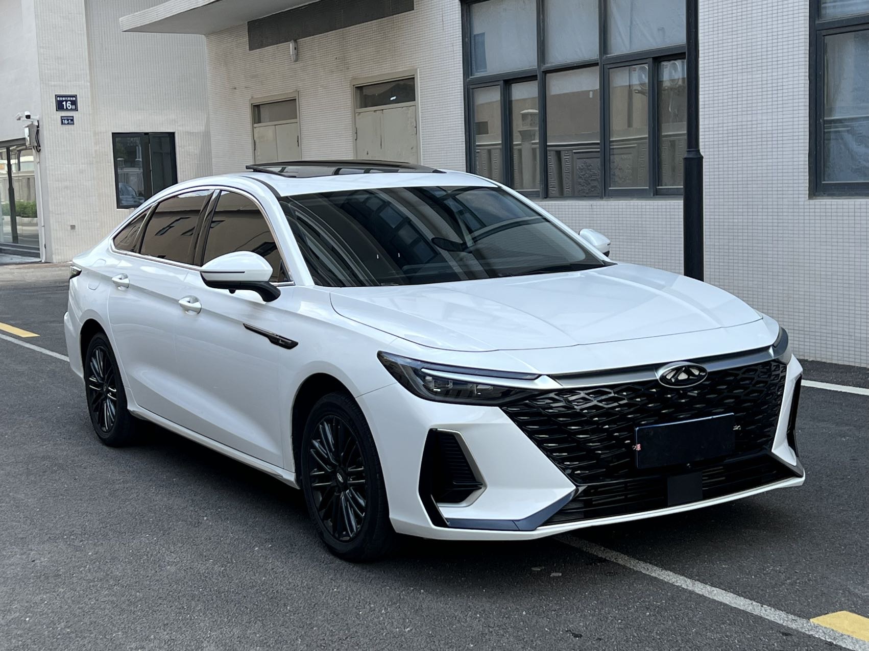 Chery Arrizo 8 2024 car image #3
