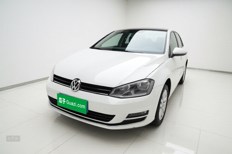Volkswagen Golf 2015 car image #2