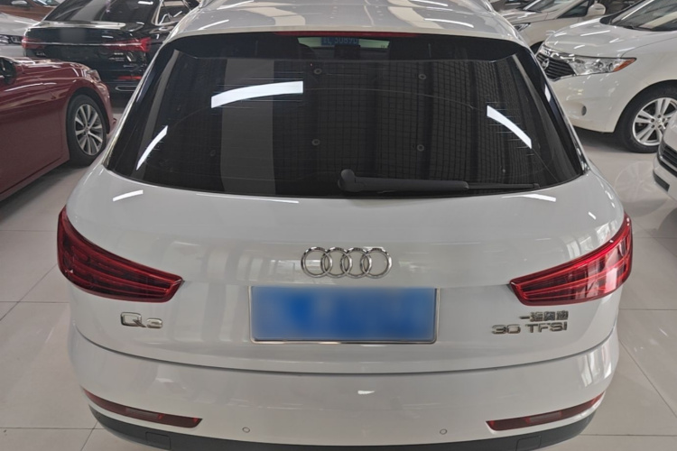 Audi Q3 2018 #6 Audi Q3 2018 car image #6