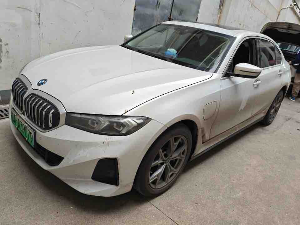 BMW i3 2023 car image 