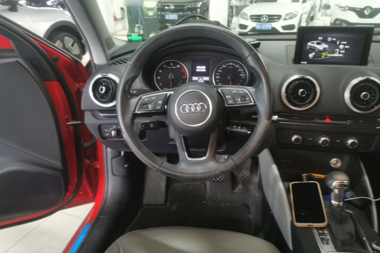 Audi A3 2020 car image #11