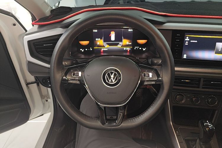 Volkswagen Polo 2023 car image #11