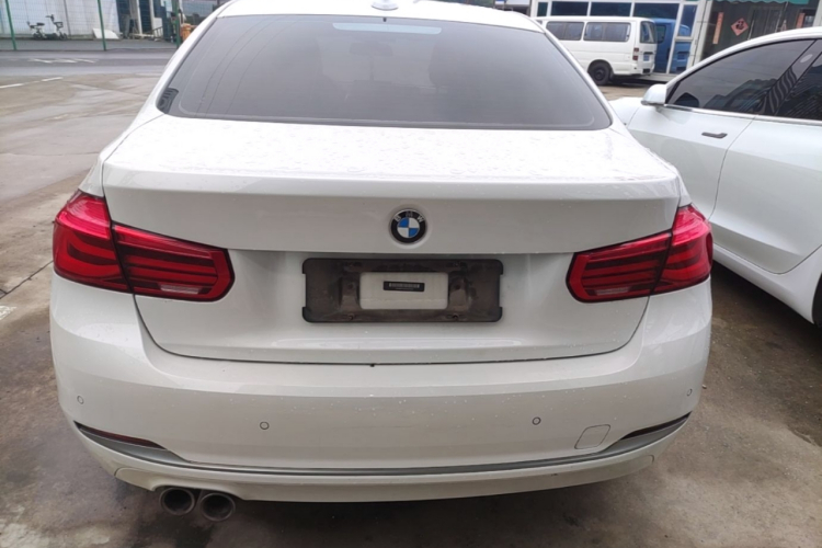 BMW 3 Series 2019 #4 BMW 3 Series 2019 immagine di auto #4